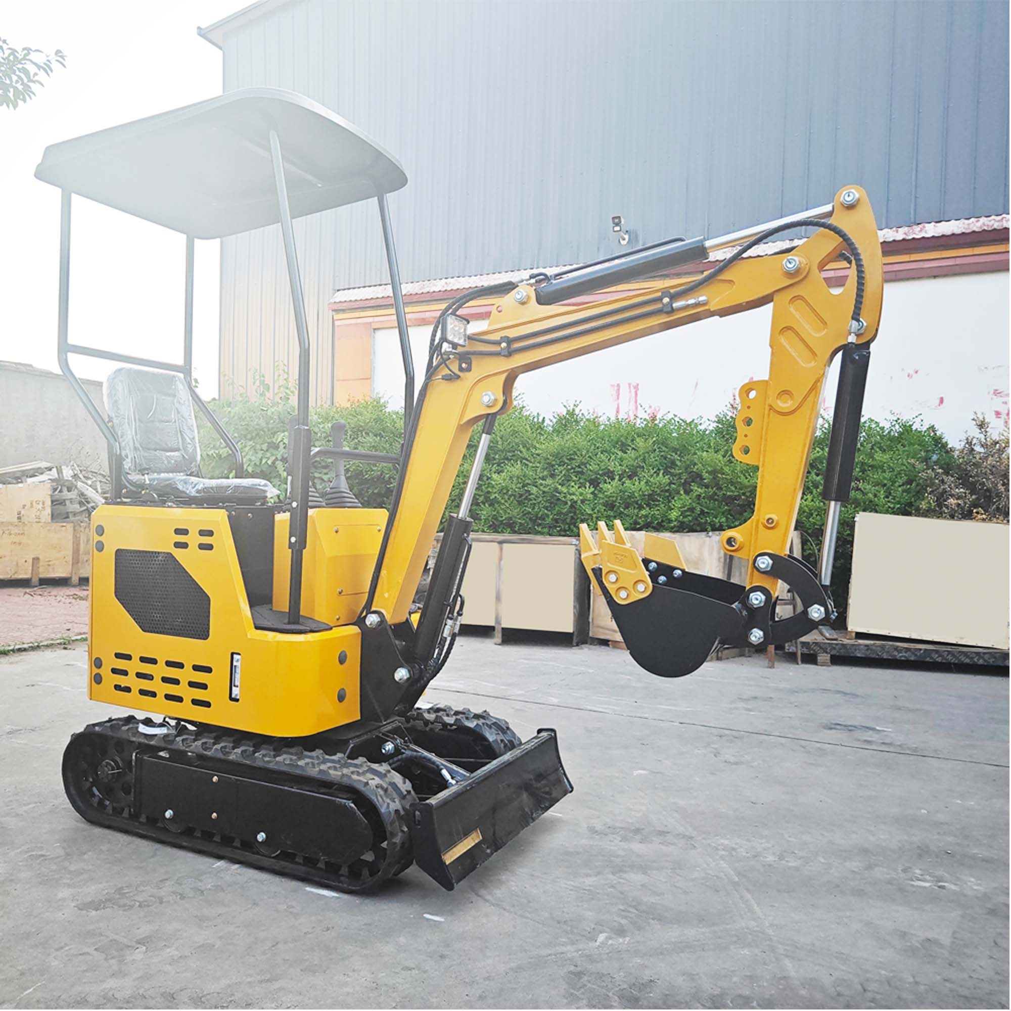 Compact Mini Farm Excavator - 1 Ton Operating Weight, 13.5hp, 0.02m³ Bucket Capacity