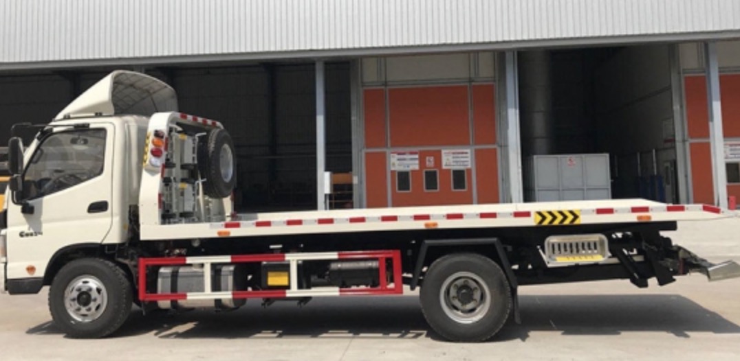 FOTON AUMARK 4 Ton RollbackFlatbed Towing Wrecker TowTruck