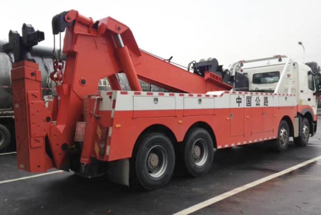 25 Ton Howo Heavy Duty withStage Boom Breakdown Truck