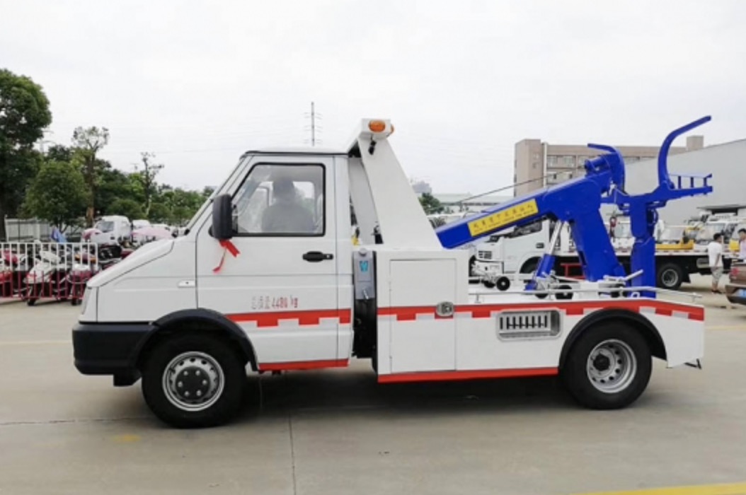 3 Ton lVEco Integrated LineWrecker Truck