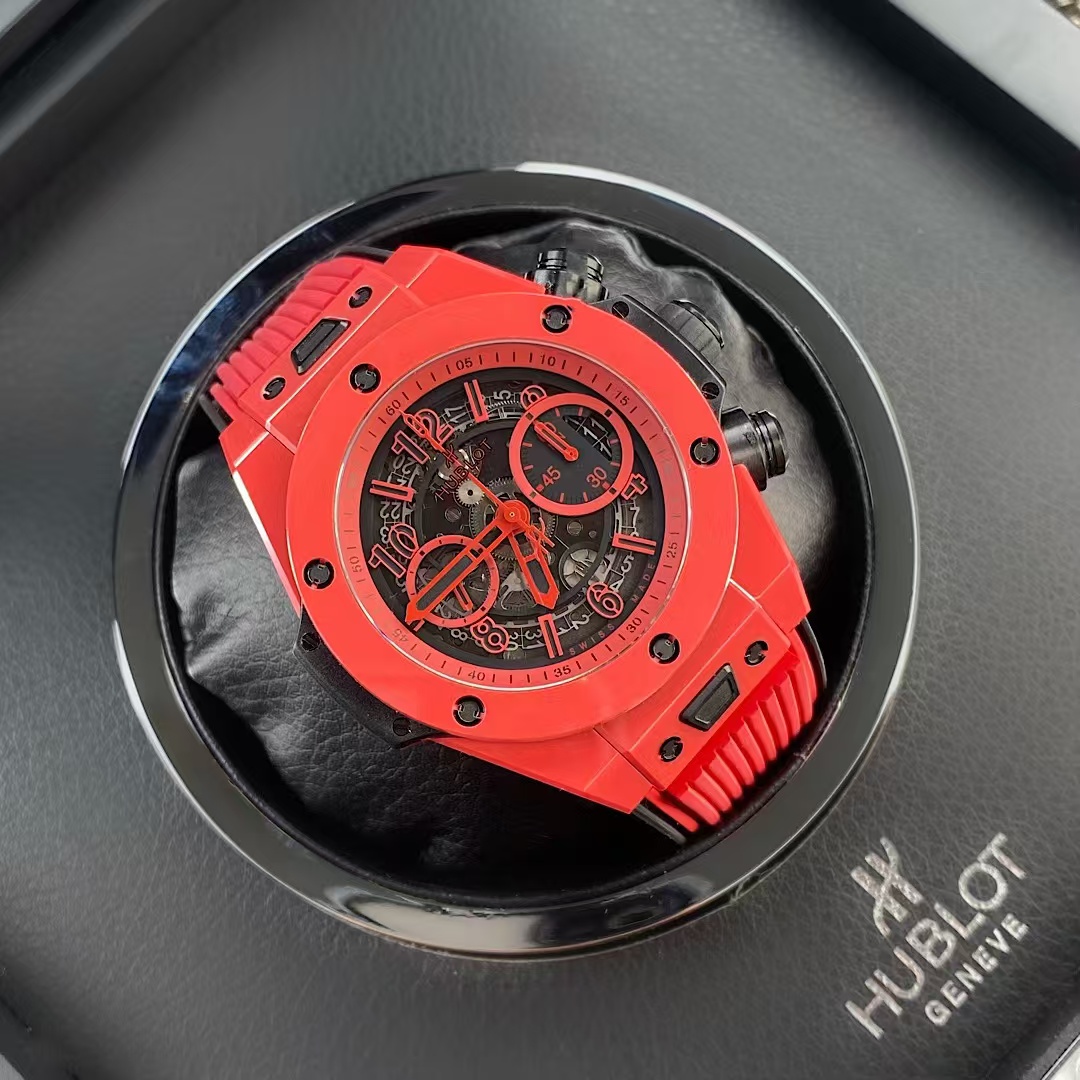 HUBLOT Classic Fusion series