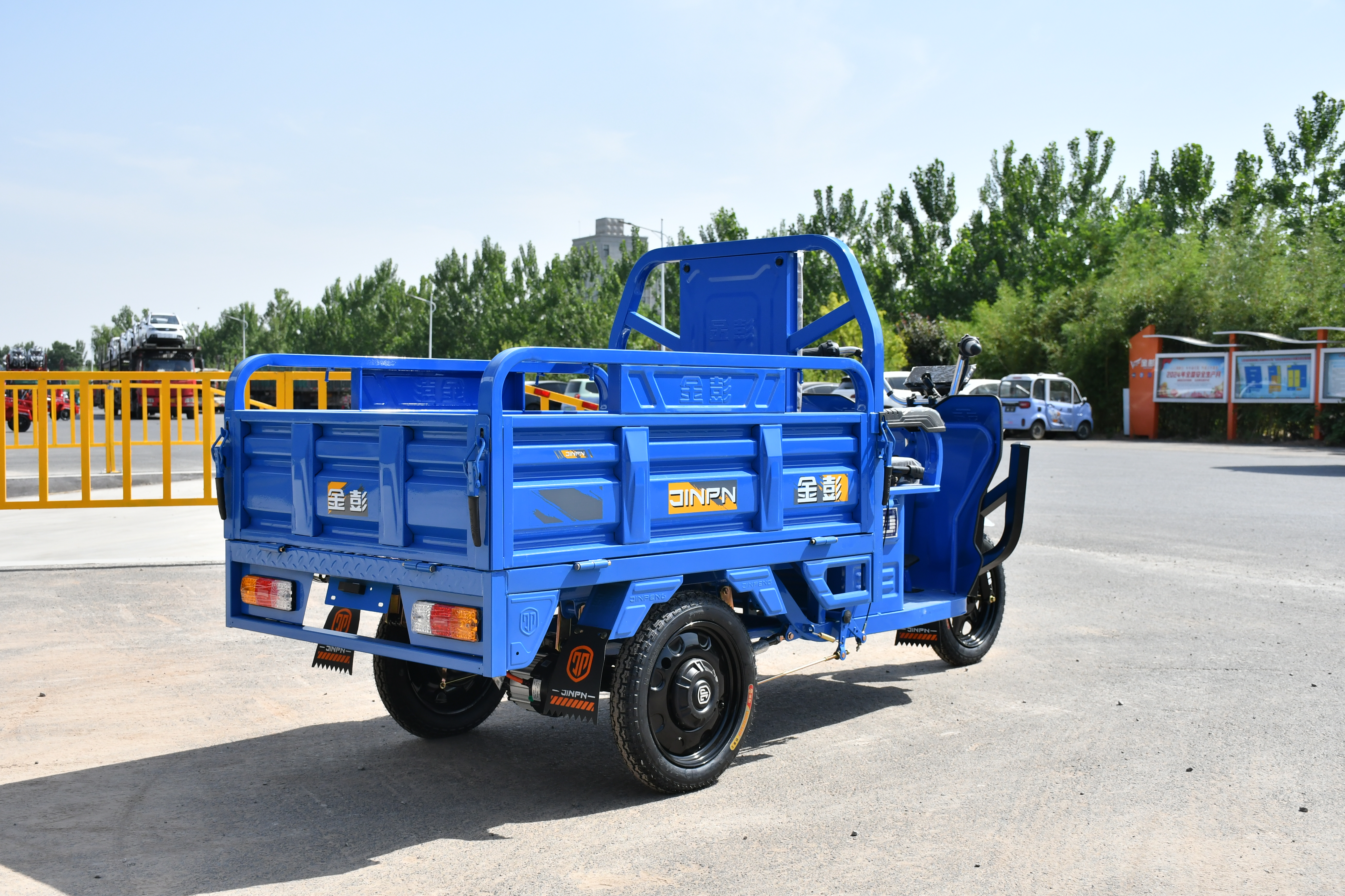 Electric Tricycles for Adult Transportation Pulling Goods, Multifunctional 3 Wheeled Elderly Household Vehicles, Tipping Bucket Electric Tricycle with Loading Car Hopper 